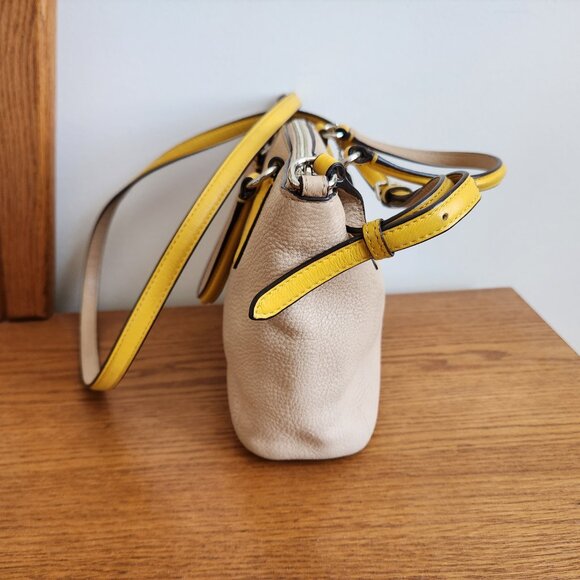 COACH BEIGE AND YELLOW PEBBLED LEATHER SMALL CROSSBODY BAG  S1780-F59853 - Picture 3 of 11